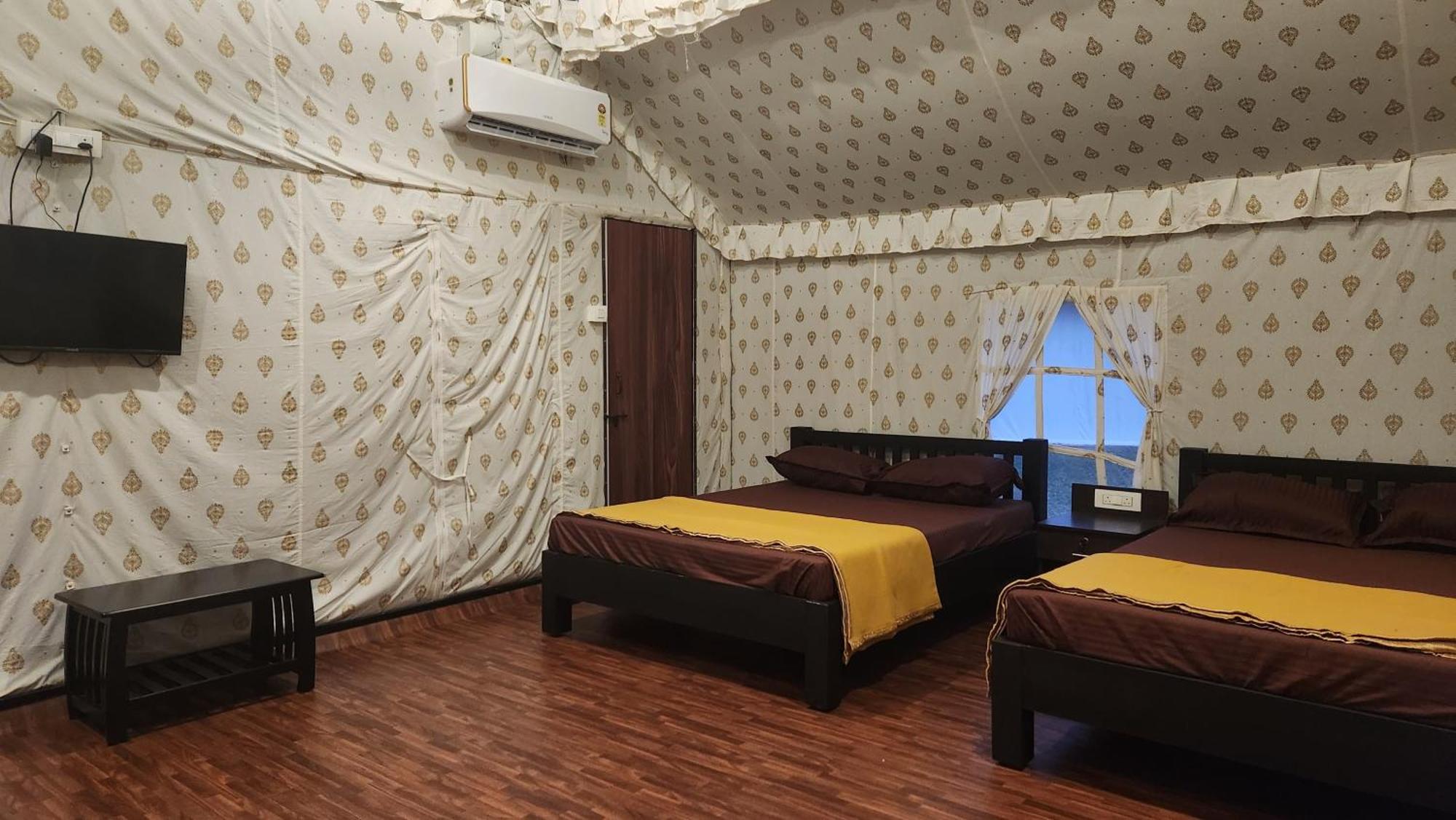 Woods Creek Apartment Dandeli Bagian luar foto