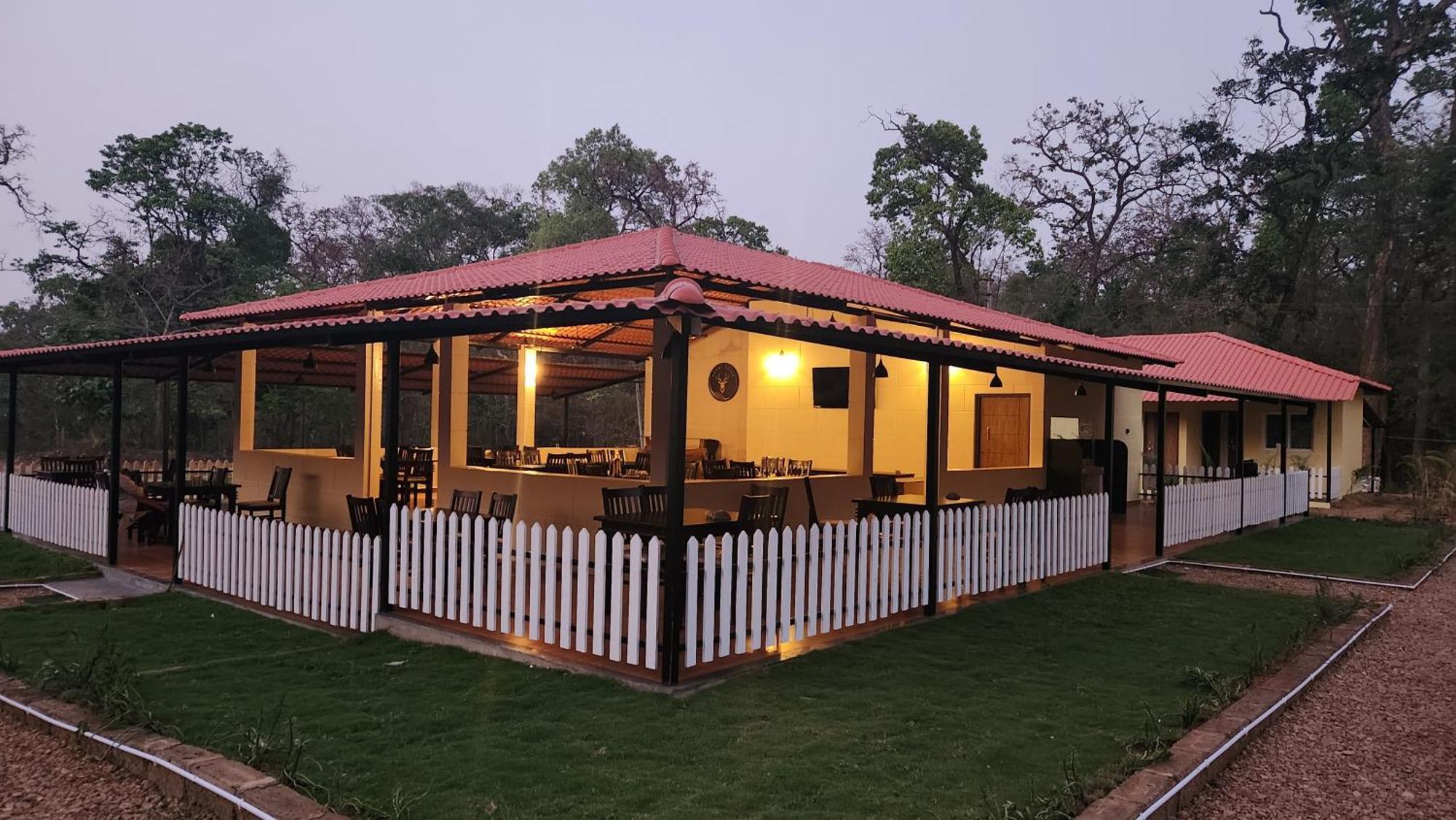Woods Creek Apartment Dandeli Bagian luar foto