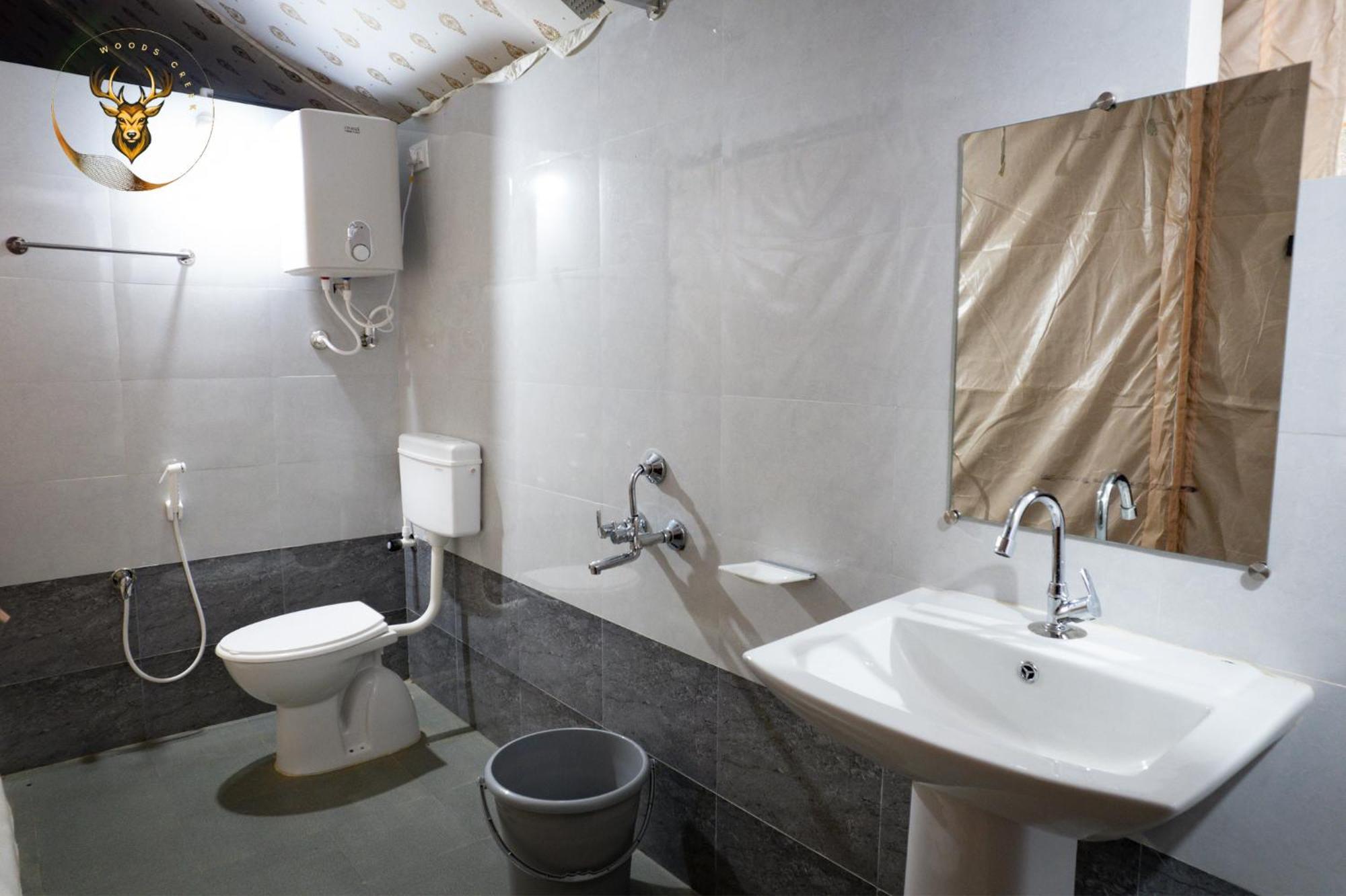 Woods Creek Apartment Dandeli Bagian luar foto