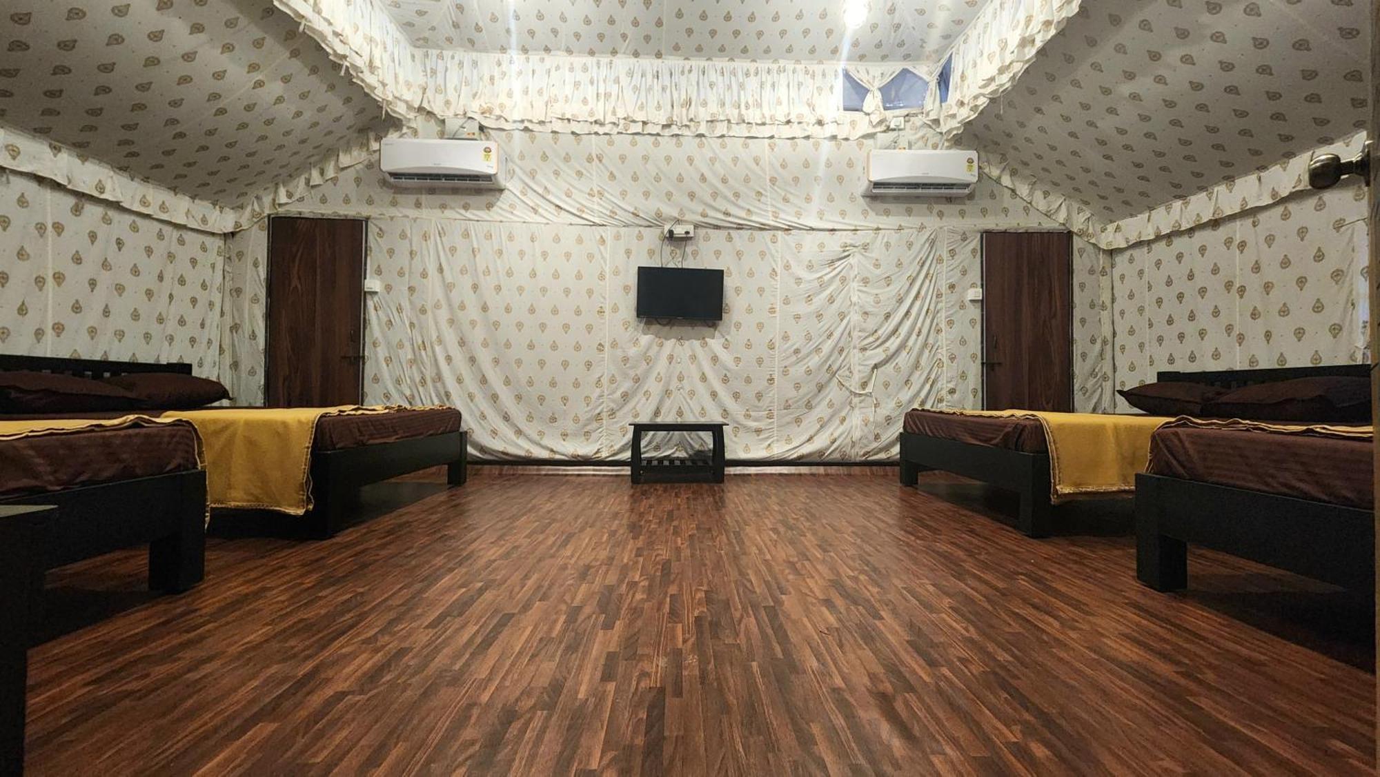 Woods Creek Apartment Dandeli Bagian luar foto